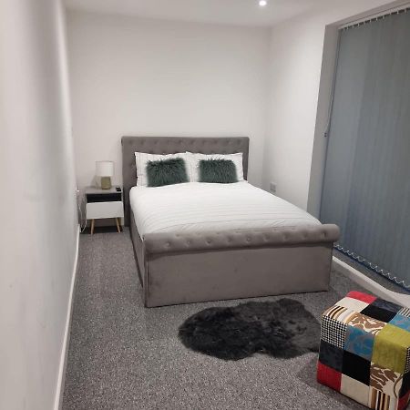 Classic 2 Bed Apartment In Oldkent Road London Kültér fotó
