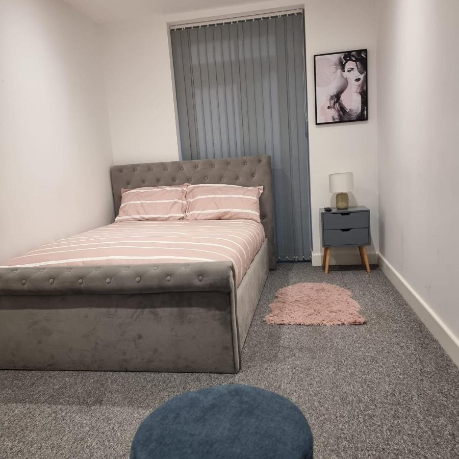 Classic 2 Bed Apartment In Oldkent Road London Kültér fotó