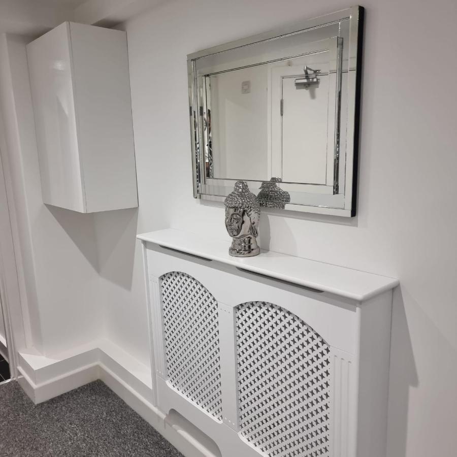 Classic 2 Bed Apartment In Oldkent Road London Kültér fotó